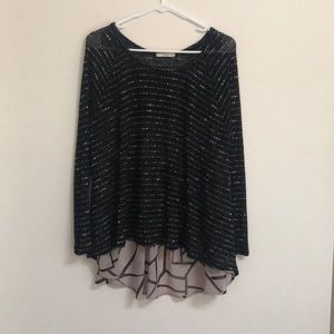 Super cute hi-low light sweater